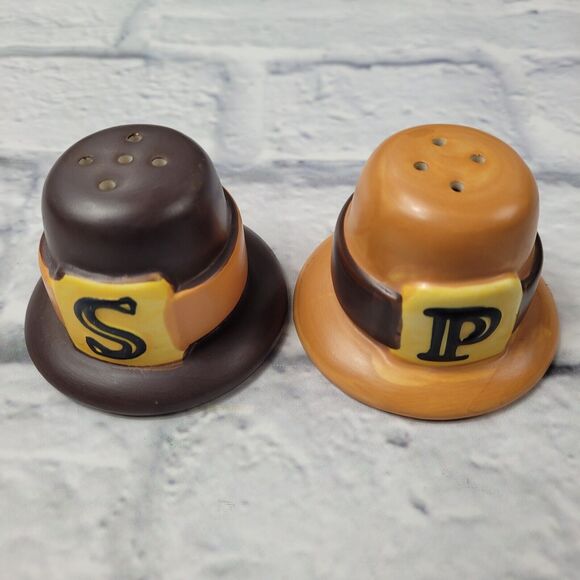 Hallmark Pilgrim Hat Salt & Pepper Shakers - Picture 2 of 11